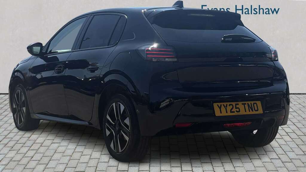 Peugeot 208 1.2 Puretech 100 Allure 2025 Black