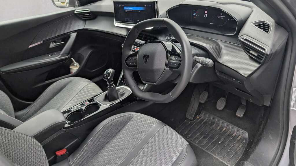 Peugeot 2008 1.2 Puretech 130 Allure 2025 Grey