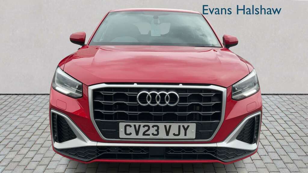 Audi Q2 35 Tfsi S Line 2023 Red