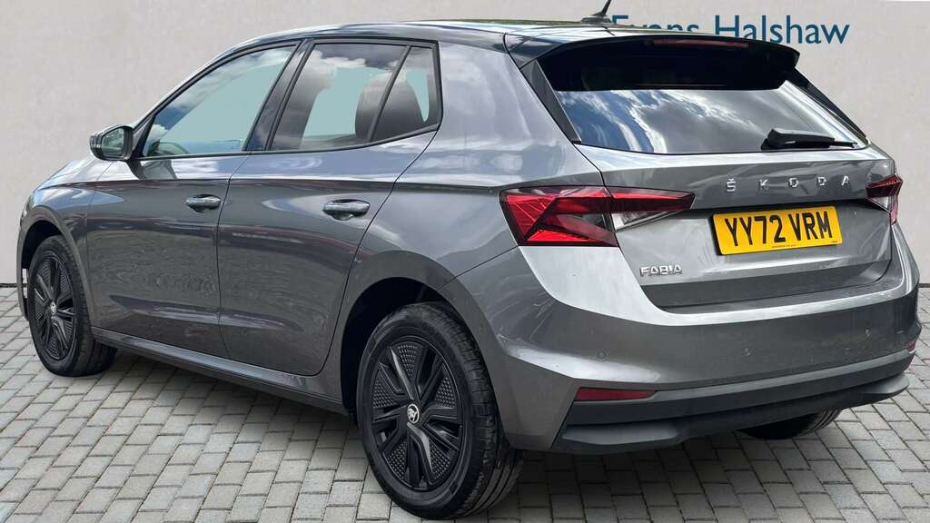 Skoda Fabia 1.0 Mpi 80 Colour Edition 2022 YY72VRM Grey