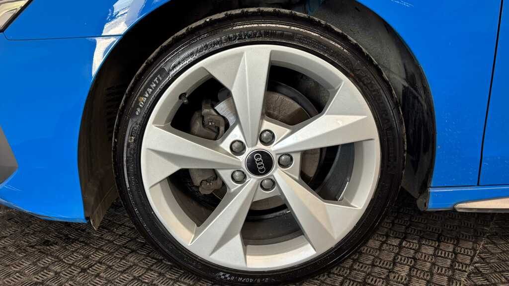 Audi A3 30 Tfsi S Line S Tronic 2023 LS23GYB Blue #5