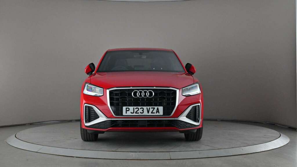 Audi Q2 35 Tfsi S Line S Tronic 2023 Red