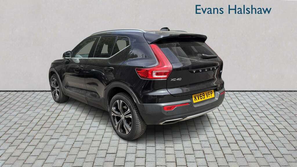 Volvo XC40 2.0 T4 Inscription Pro Awd Geartronic 2019 KV69VFP Black #3