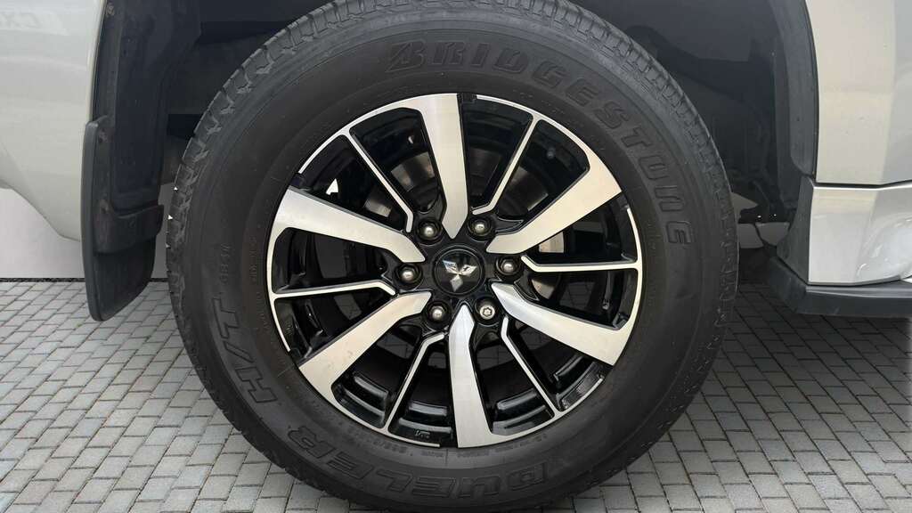 Mitsubishi Shogun Sport 2.4 Di-dc 4 4Wd 2021 Silver #6