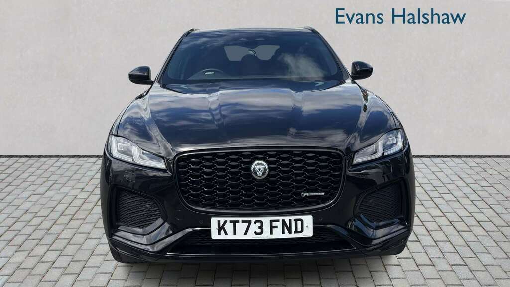 Jaguar F-Pace 2.0 D200 R-dynamic Se Black Awd 2023 KT73FND Black #4