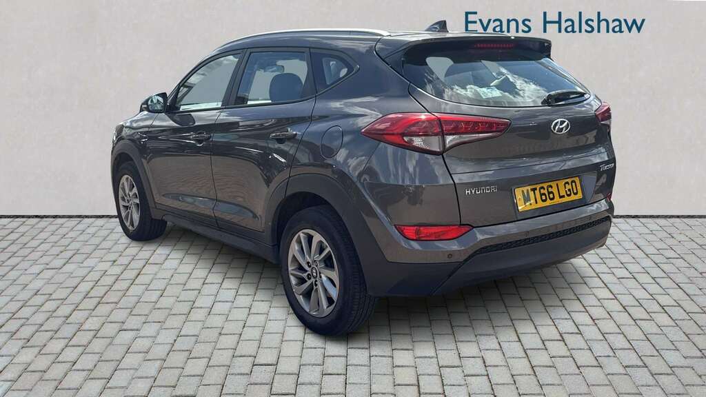 Hyundai Tucson 1.6 Gdi Blue Drive Se 2Wd 2017 MT66LGO Grey #2