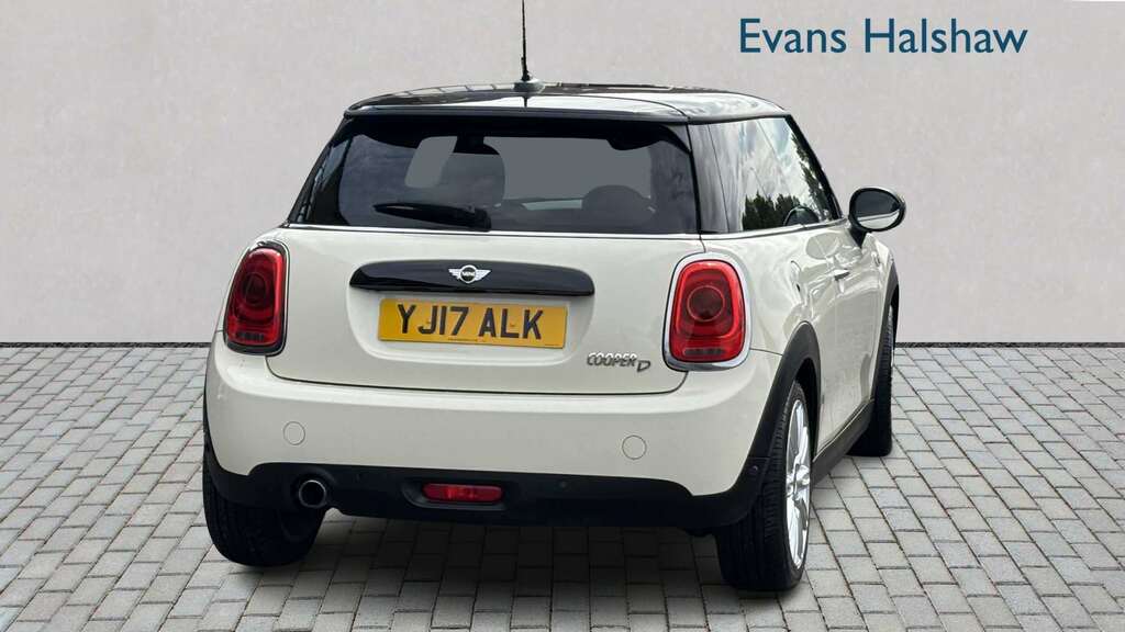 Mini Hatch 1.5 Cooper D 2017 White #4
