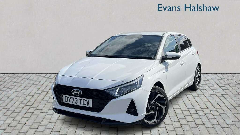 Hyundai I20 1.0T Gdi 48V Mhd Premium Dct 2023 DY73TCV White #3