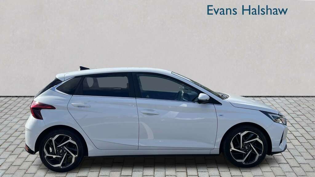 Hyundai I20 1.0T Gdi 48V Mhd Premium Dct 2023 DY73TCV White #6