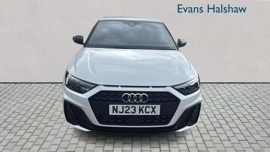 Audi A1 25 Tfsi Black Edition 2023 NJ23KCX White #4