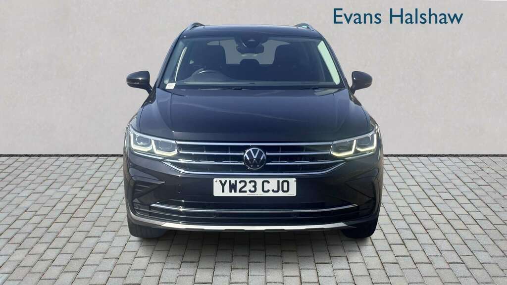 Volkswagen Tiguan 1.5 Tsi 150 Elegance Dsg 2023 Black