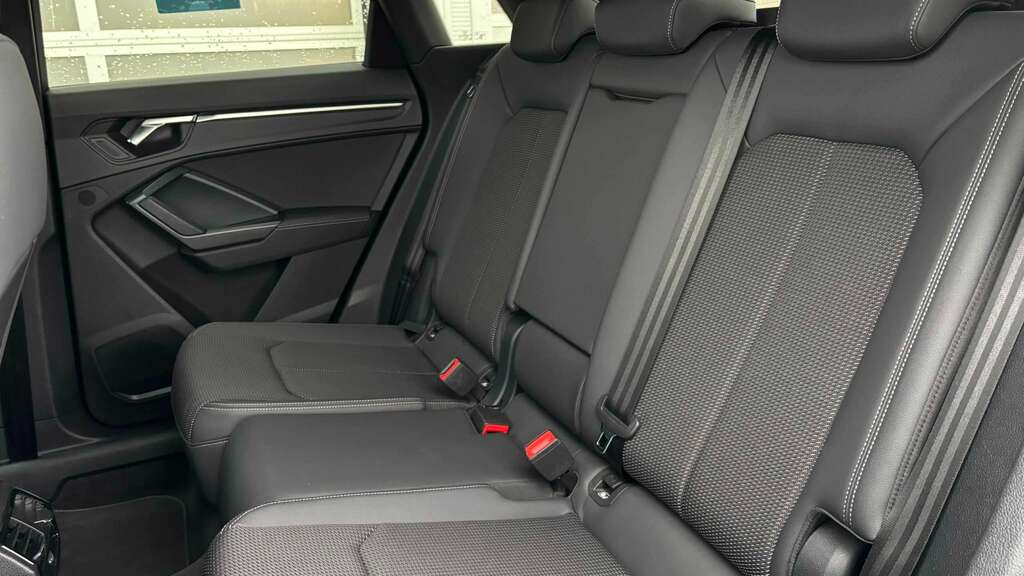 Audi Q3 35 Tfsi Black Edition S Tronic 2023 SV23ZNR Black #5