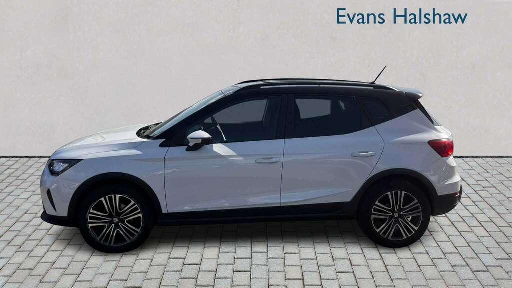 Seat Arona 1.0 Tsi 110 Se Edition Dsg 2023 AVZ5466 White #4