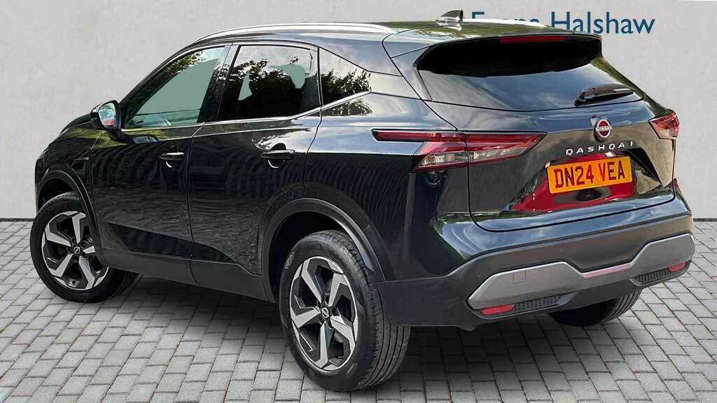 Nissan Qashqai 1.3 Dig-t Mh 158 N-connecta Xtronic 2024 DN24VEA Black #2