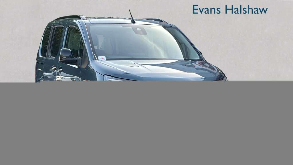Vauxhall Combo-e Life 100Kw Ultimate 52Kwh 2025 Blue