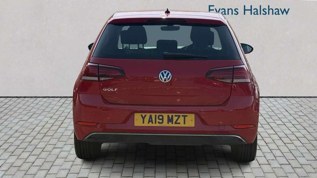 Volkswagen Golf 1.6 Tdi Match Dsg 2019 YA19MZT Red #5