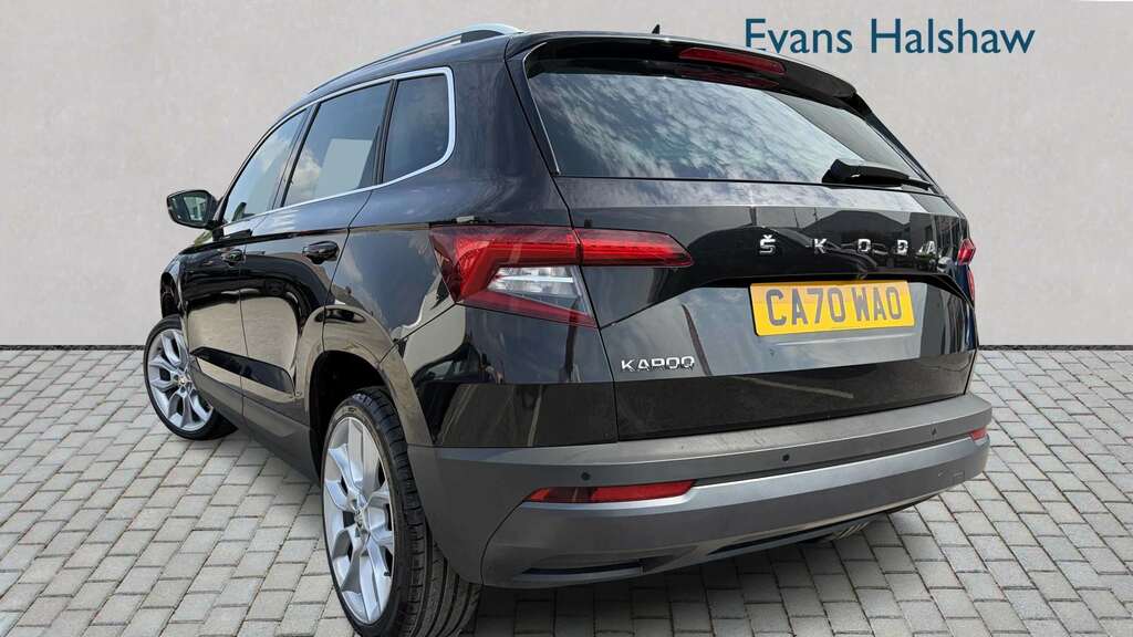 Skoda Karoq 1.5 Tsi Se L Dsg 2020 Black #2