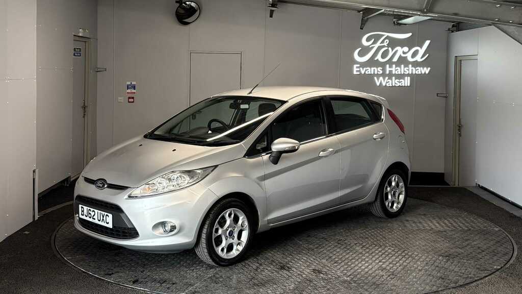 Ford Fiesta 1.25 Zetec 82 2012 BJ62UXC Silver #2
