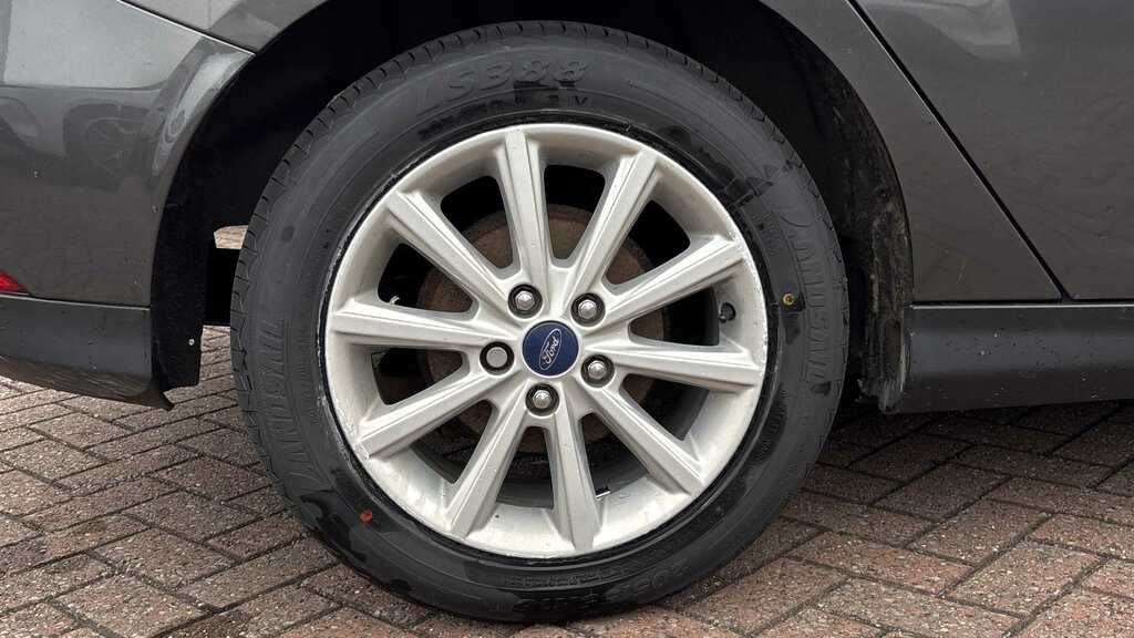 Ford Focus 1.0 Ecoboost 125 Titanium 2017 MC17JNZ Grey #5