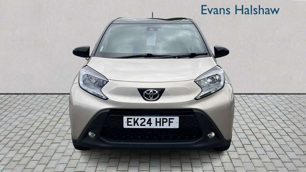 Toyota Aygo X 1.0 Vvt-i Edge 2024 EK24HPF Brown #3