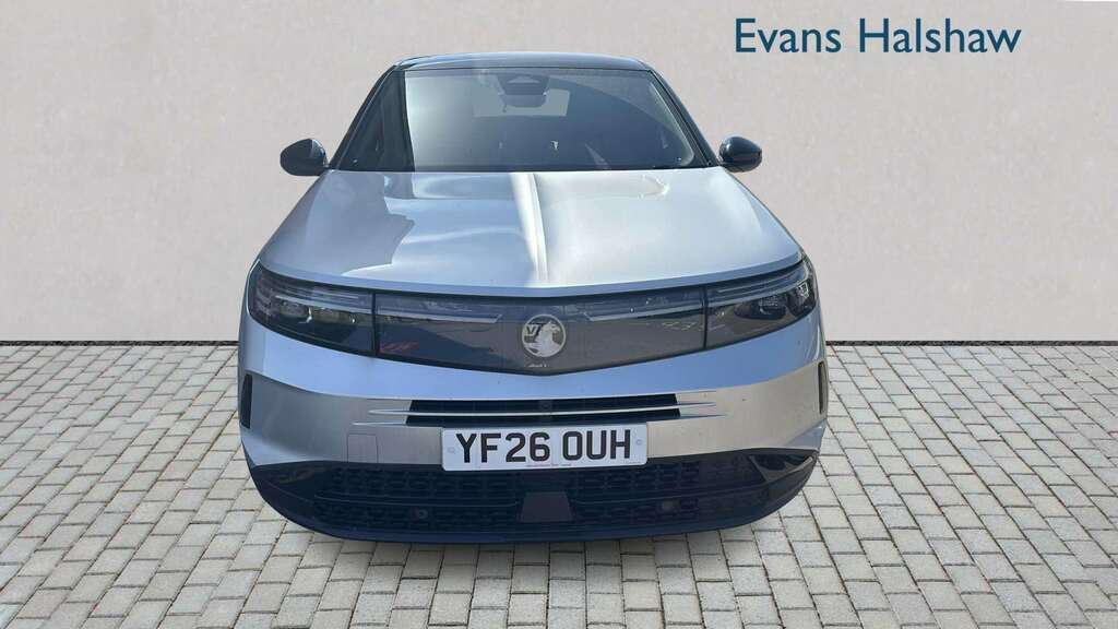 Vauxhall Grandland 1.2 Hybrid 145 Ultimate E-dct6 Fixed Roof 20 YF26OUH White #2