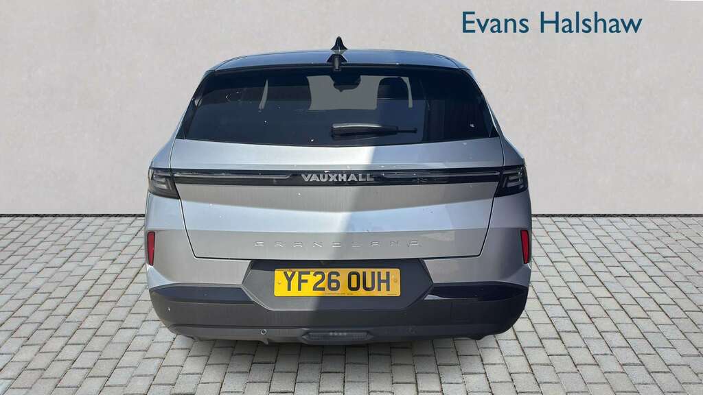 Vauxhall Grandland 1.2 Hybrid 145 Ultimate E-dct6 Fixed Roof 20 YF26OUH White #3