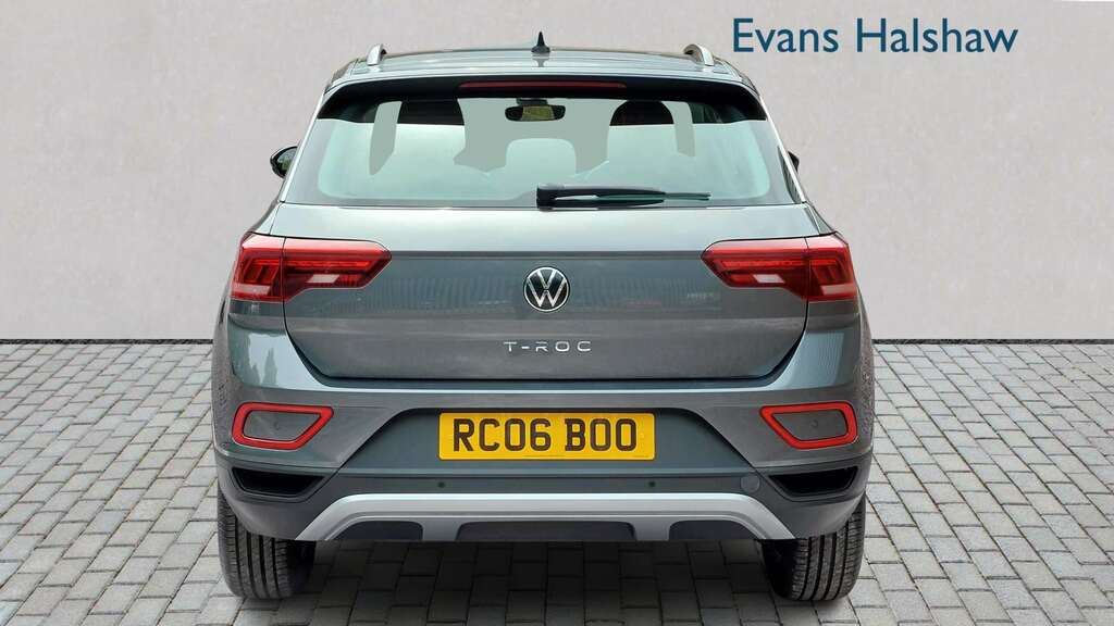 Volkswagen T-Roc 1.5 Tsi Life Dsg 2023 RC06BOO Grey #4