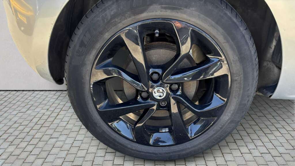 Vauxhall Corsa 1.4 75 Griffin 2019 BL69JBX Silver #4