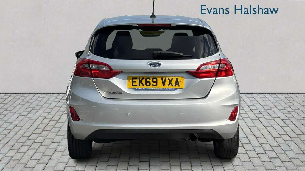 Ford Fiesta 1.1 Trend 2019 EK69VXA Silver #4