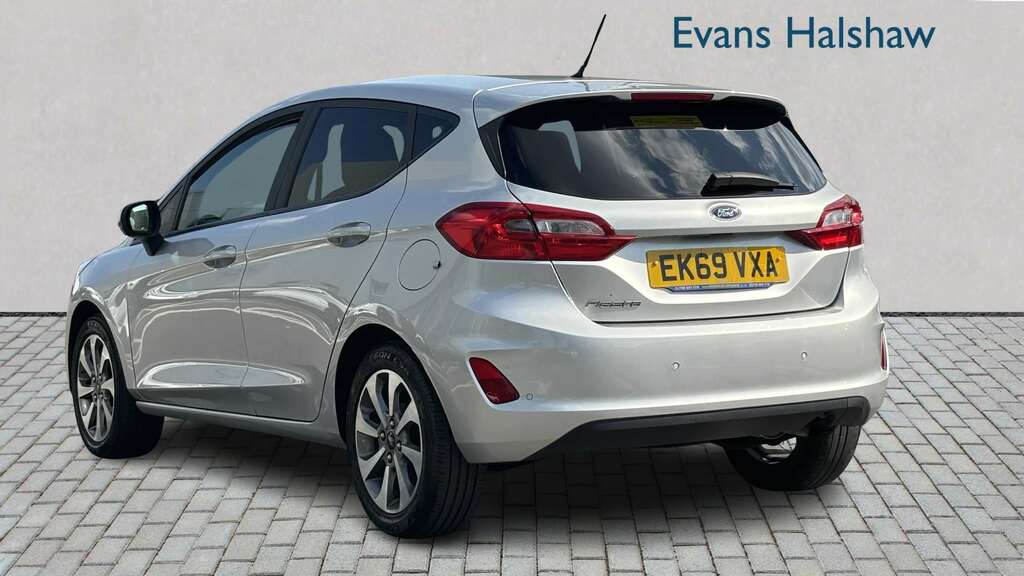 Ford Fiesta 1.1 Trend 2019 EK69VXA Silver