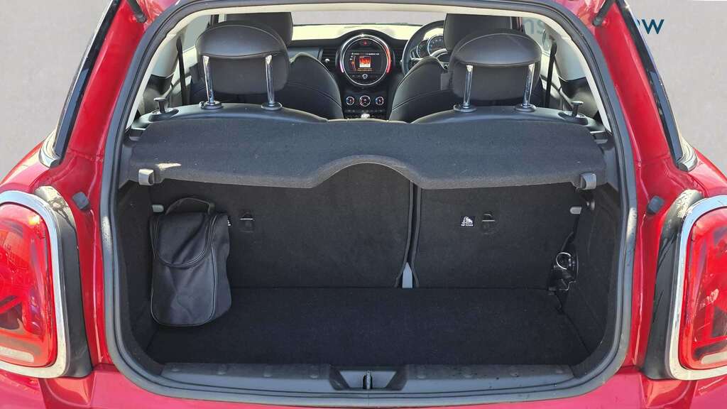 Mini Hatch 1.5 Cooper II 2018 VA18MLO Red #5