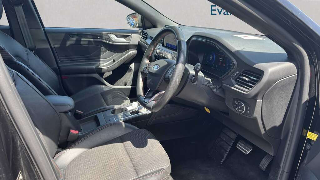 Ford Focus 1.5 Ecoblue 120 St-line X 2020 YF70JZV Black #4