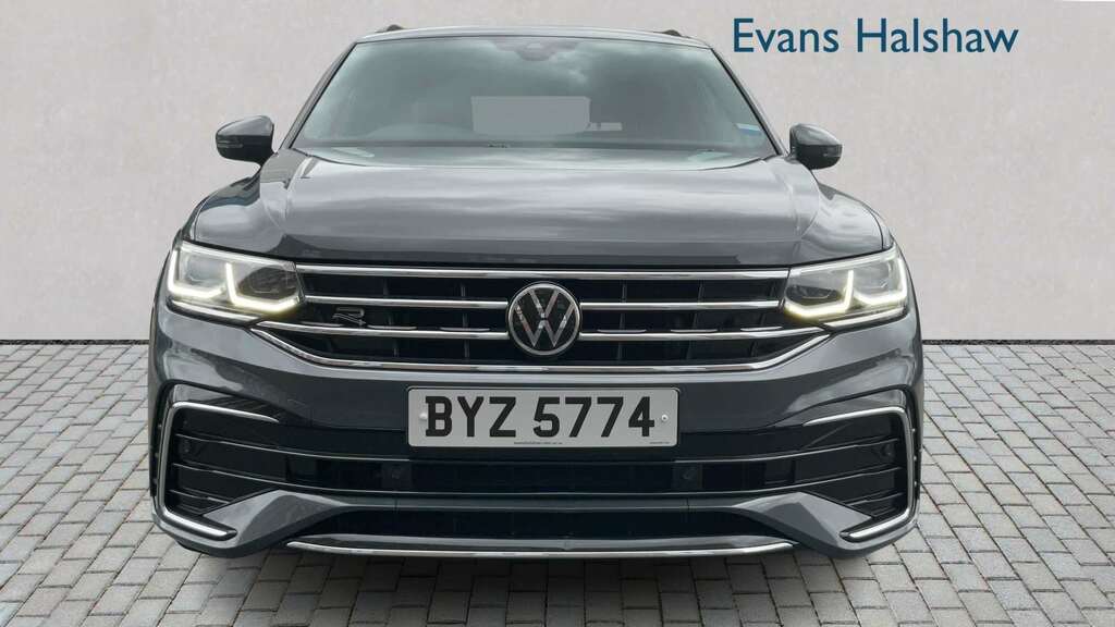 Volkswagen Tiguan 2.0 Tdi 4Motion R-line Dsg 2022 BYZ5774 Grey #4