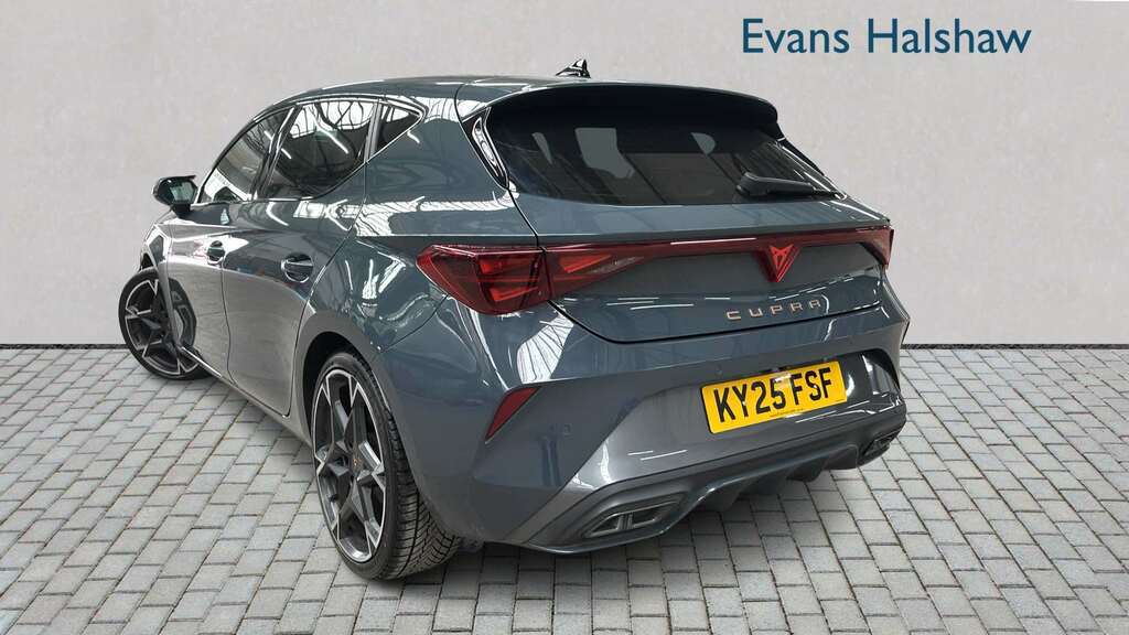Cupra Leon 1.5 Etsi 150 V2 Dsg 2025 Blue