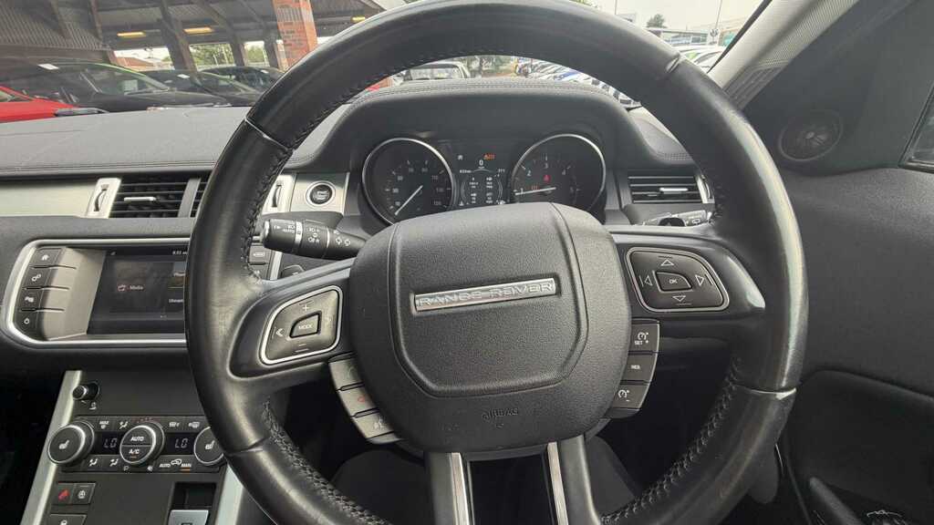 Land Rover Range Rover Evoque 2.0 Td4 Se Tech 2018 LO18HCK Black #6