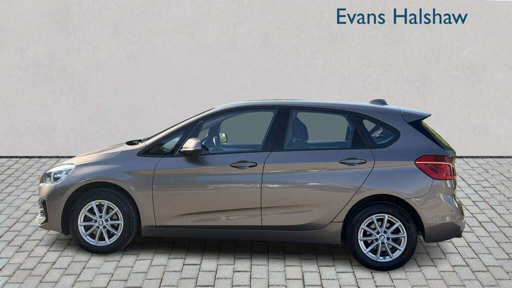 BMW 2 Series 218I Se 2018 DG68XEH Brown #4