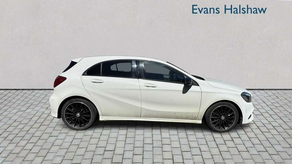 Mercedes-Benz A Class A200d Amg Line Premium 2017 AD17FCE White #3