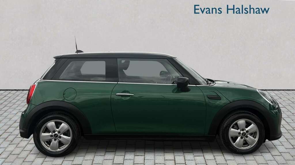 Mini Hatch 1.5 Cooper Classic 2021 EK21FHR Green #3