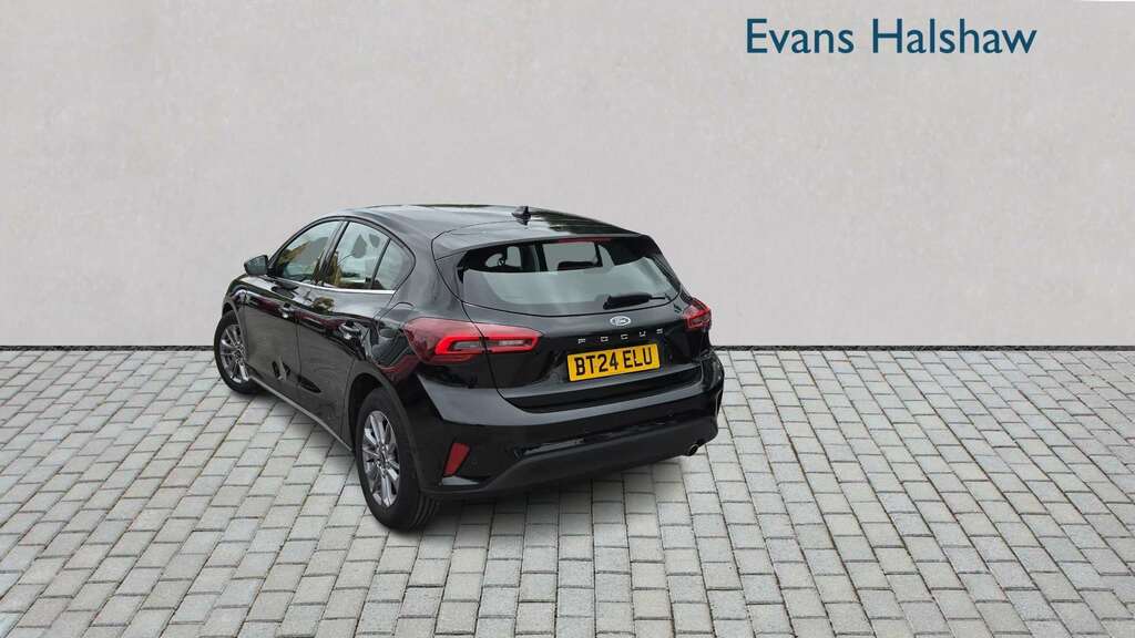 Ford Focus 1.0 Ecoboost Hybrid Mhev Titanium 2024 Black