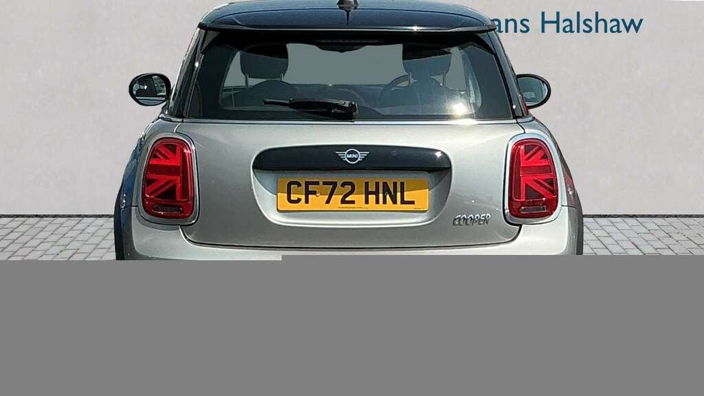 Mini Hatch 1.5 Cooper Classic 2022 CF72HNL Silver #5