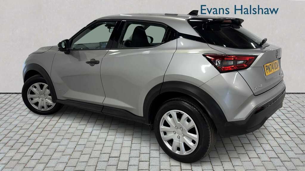 Nissan Juke 1.6 Hybrid Acenta Premium 2024 PN74UCM Silver #2