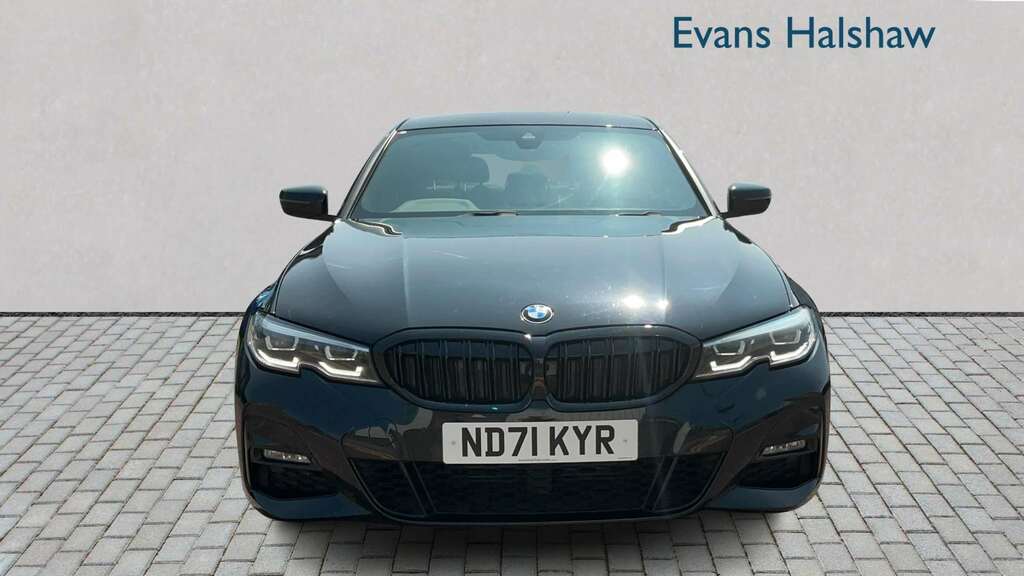 BMW 3 Series 320I M Sport Step 2021 ND71KYR Black #3
