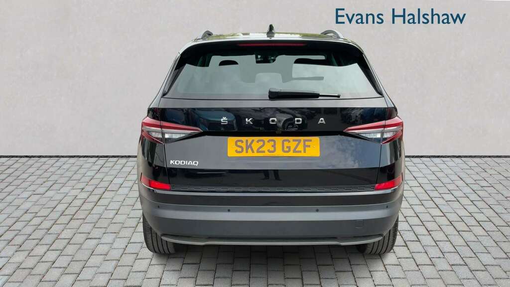 Skoda Kodiaq 1.5 Tsi Se Drive Dsg 7 Seat 2023 SK23GZF Black #4