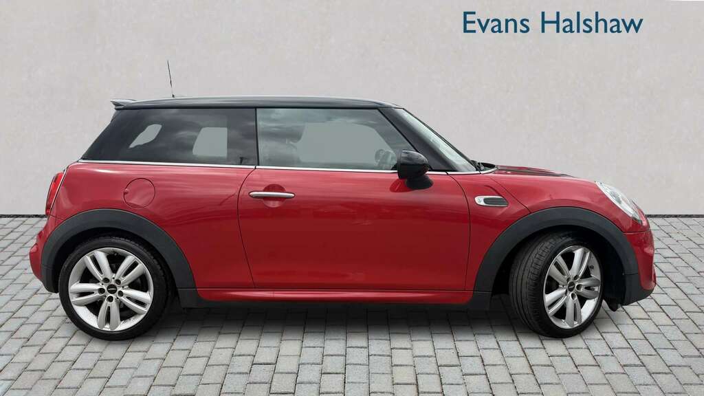 Mini Hatch 1.5 Cooper 2015 YD65WDC Red #3