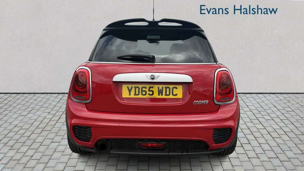 Mini Hatch 1.5 Cooper 2015 YD65WDC Red #5