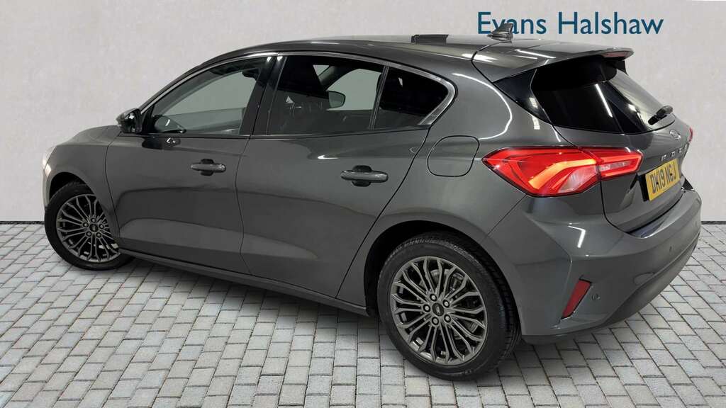 Ford Focus 1.0 Ecoboost 125 Titanium X 2019 DK19NCJ Grey #2
