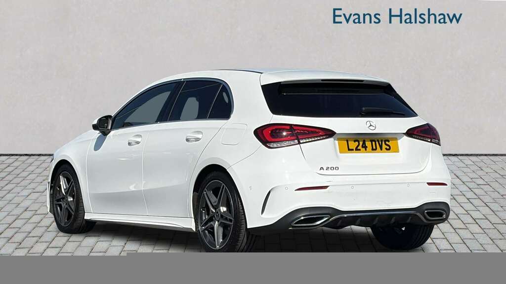 Mercedes-Benz A Class A200 Amg Line 2019 GX69PXV White #2