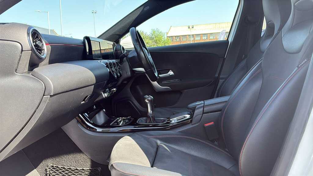 Mercedes-Benz A Class A200 Amg Line 2019 GX69PXV White #4