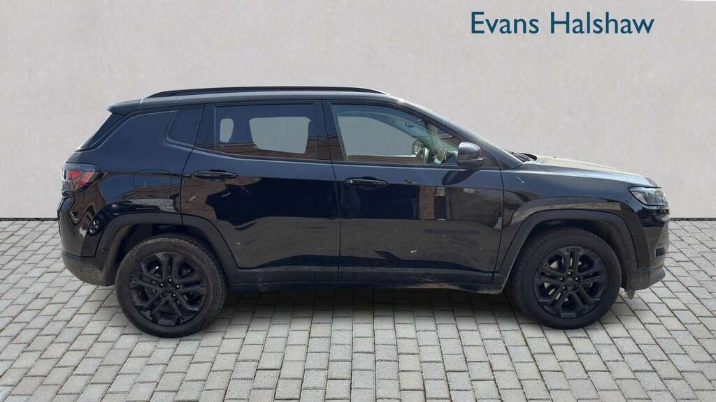 Jeep Compass 1.5 T4 E-torque Hybrid Night Eagle Dct 2023 KE72HLO Black #3