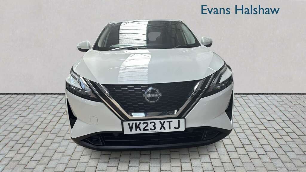 Nissan Qashqai 1.3 Dig-t Mh N-connecta 2023 VK23XTJ White #2
